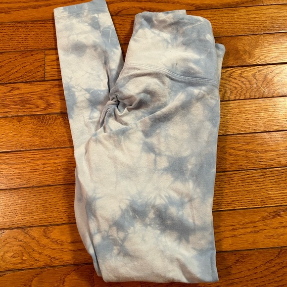 Yoga leggings by VS Pink - Picture 1 of 6